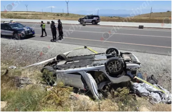 Արագածոտնում «Ford Fusion»-ը բախվել է քարերին և գլխիվայր շրջվել. կա 6 տուժած